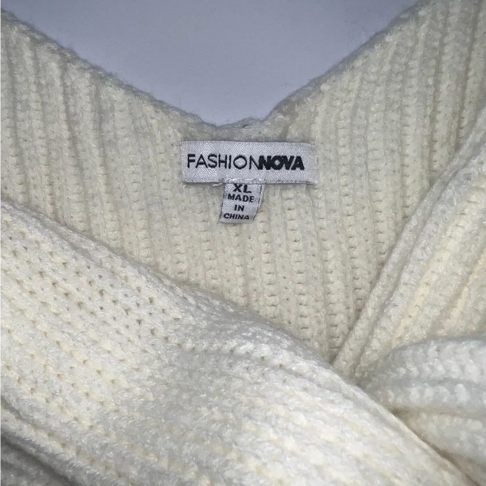 Cardigan - Picture 2 of 3